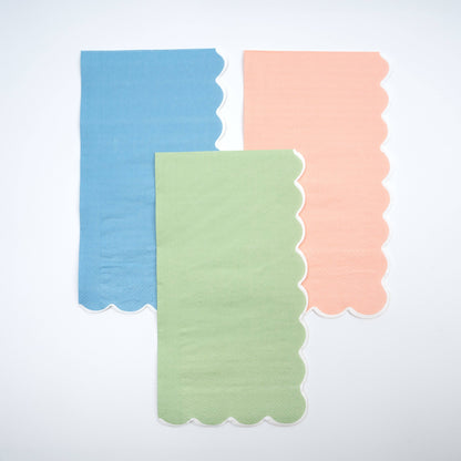 Springtime Scallop Guest Towel